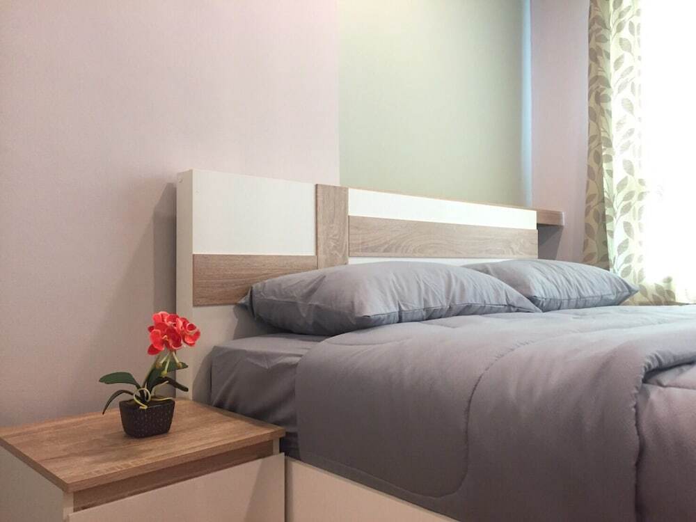 Паттайя: Lumpini Wongamat Suites