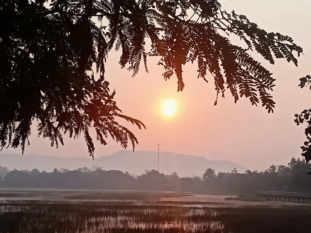Ban Phaeng: Baan Tungkiengbueng