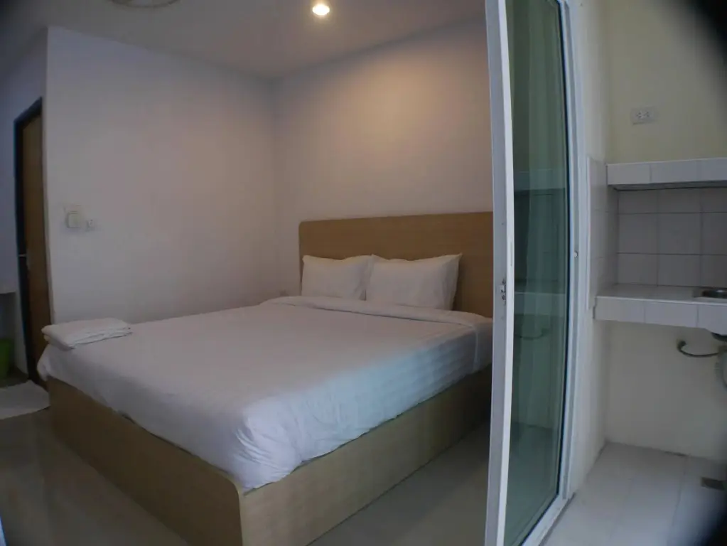 Кату: Darisa Apartment Service