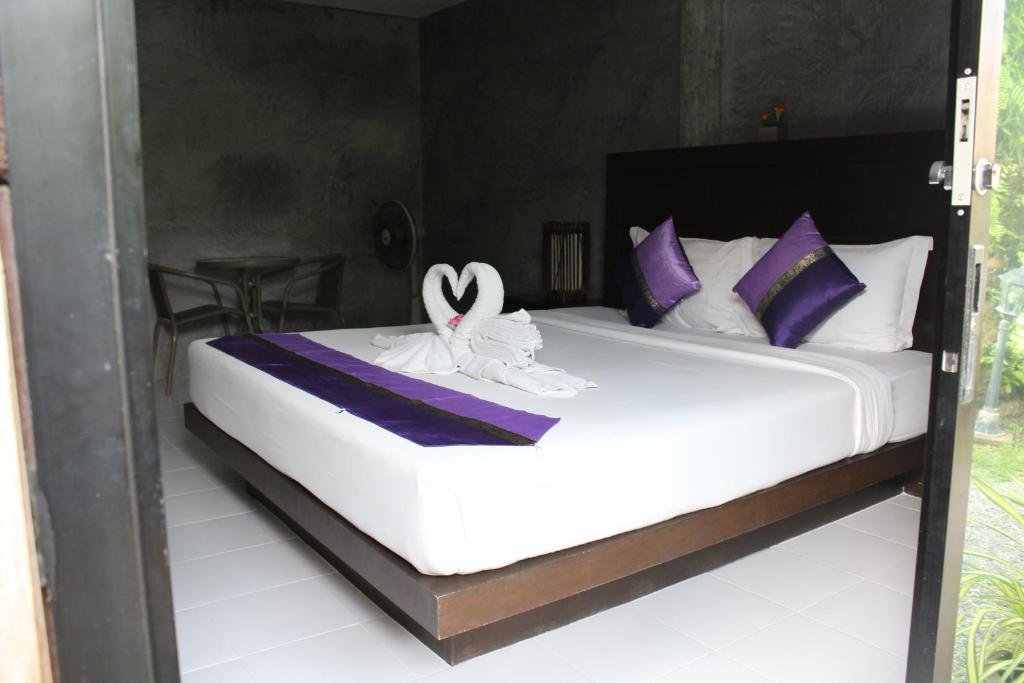 Кату: B Happy Resort - SHA ExtraPlus