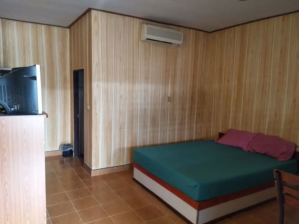 Прачинбури: First First Inn