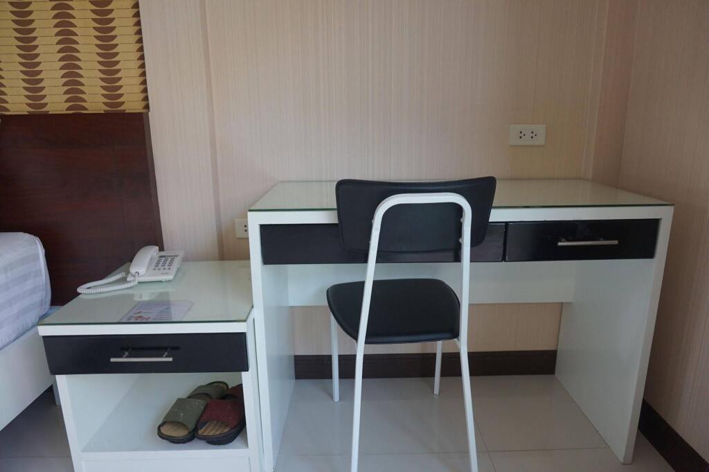 Кхлонг-Янг: Medroom Korat