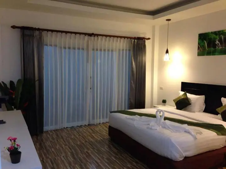 Фаном: Khaosok Good view Resort