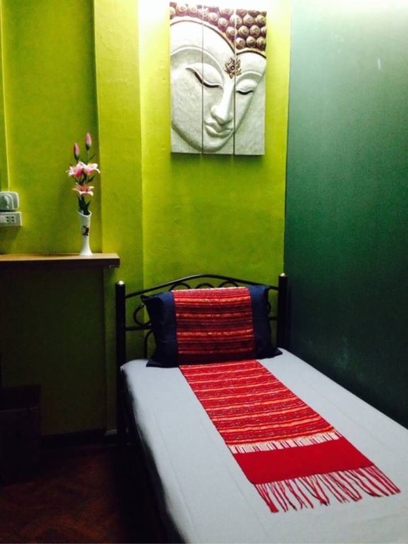 Бангкок: A.T guesthouse - Hostel
