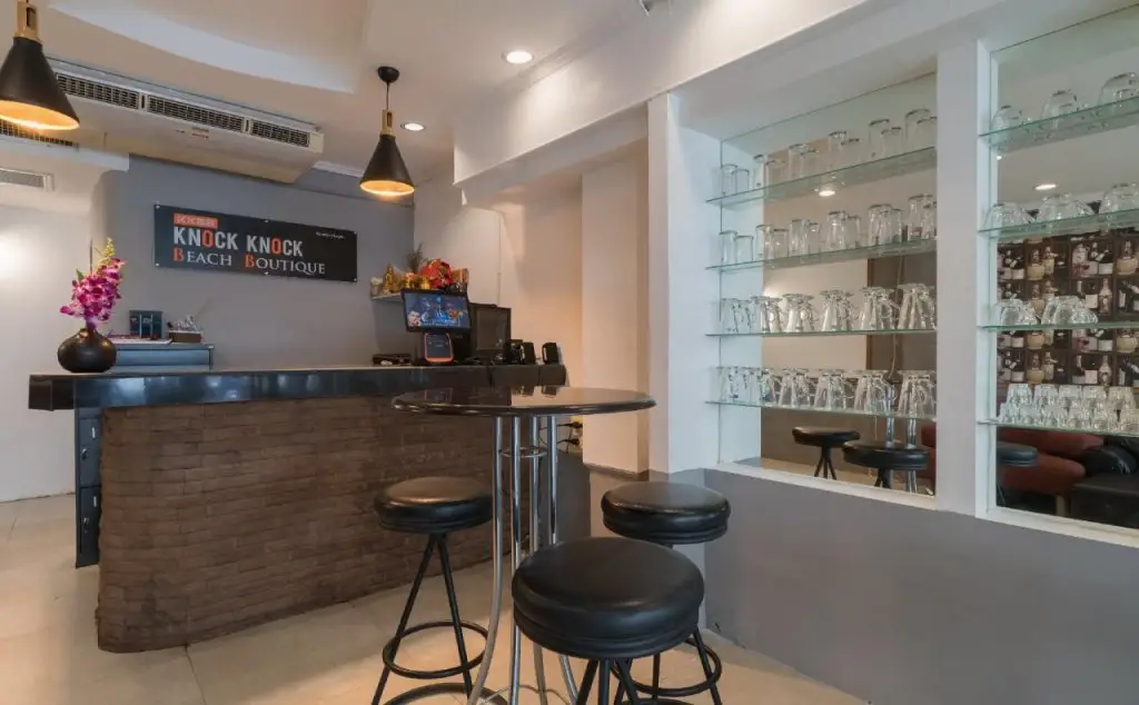 Кату: Knock Knock Beach Boutique