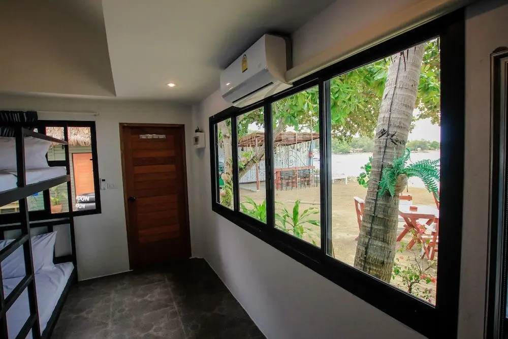 Самуи: Bandon Beach Bar & Hostel - Adults Only