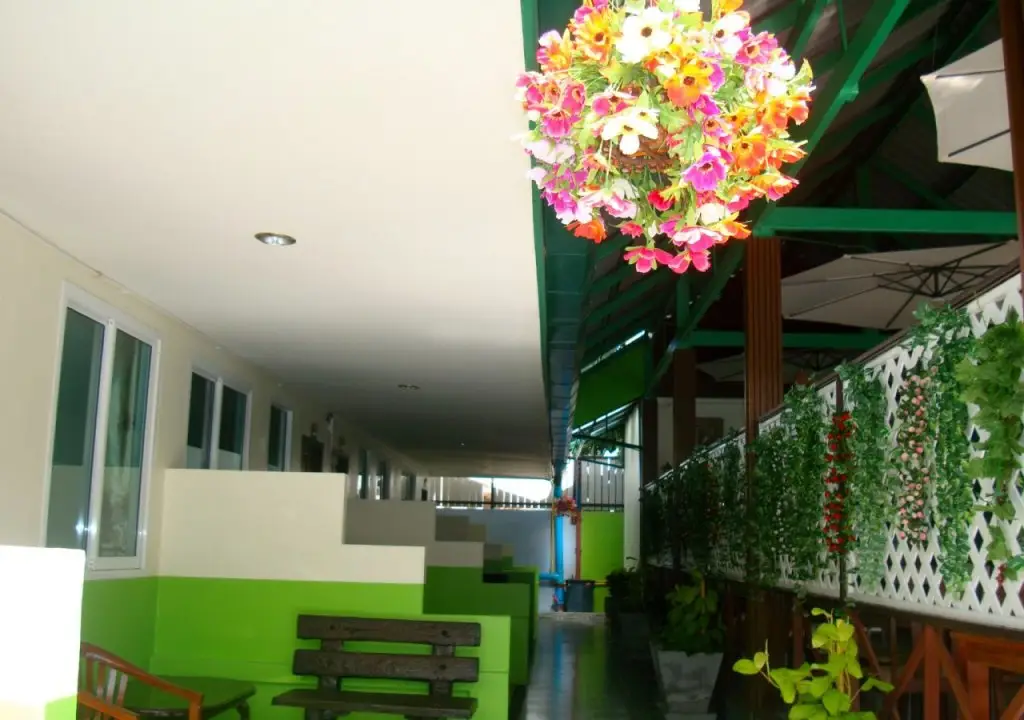 Муанг: Nayai Resort