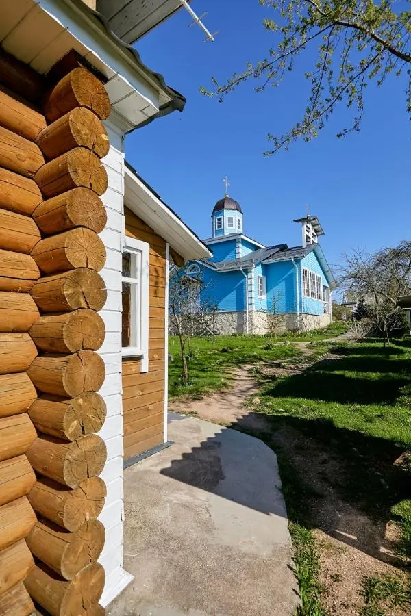 Пушкинские горы: Гостевой дом Отрада и Утешение