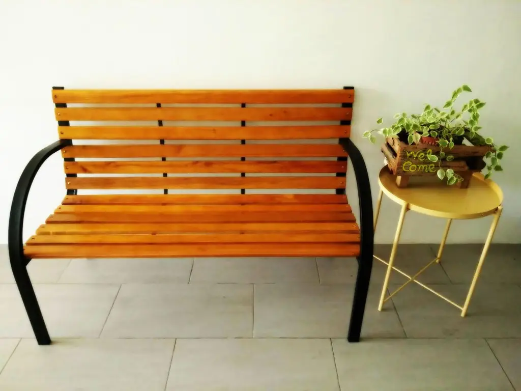 Муанг: In Phuket House