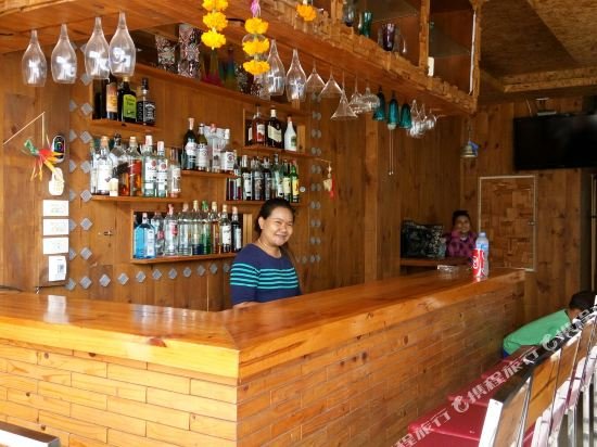 Кату: Apple BarRoom