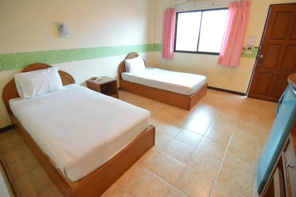 Исторический парк Kamphaeng Phet: Techno Riverview Resort