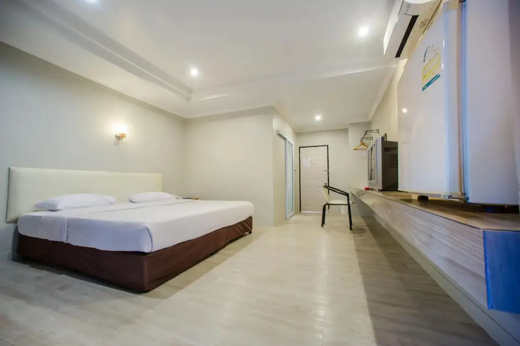 Пхитсанулок: Rattana View Hotel