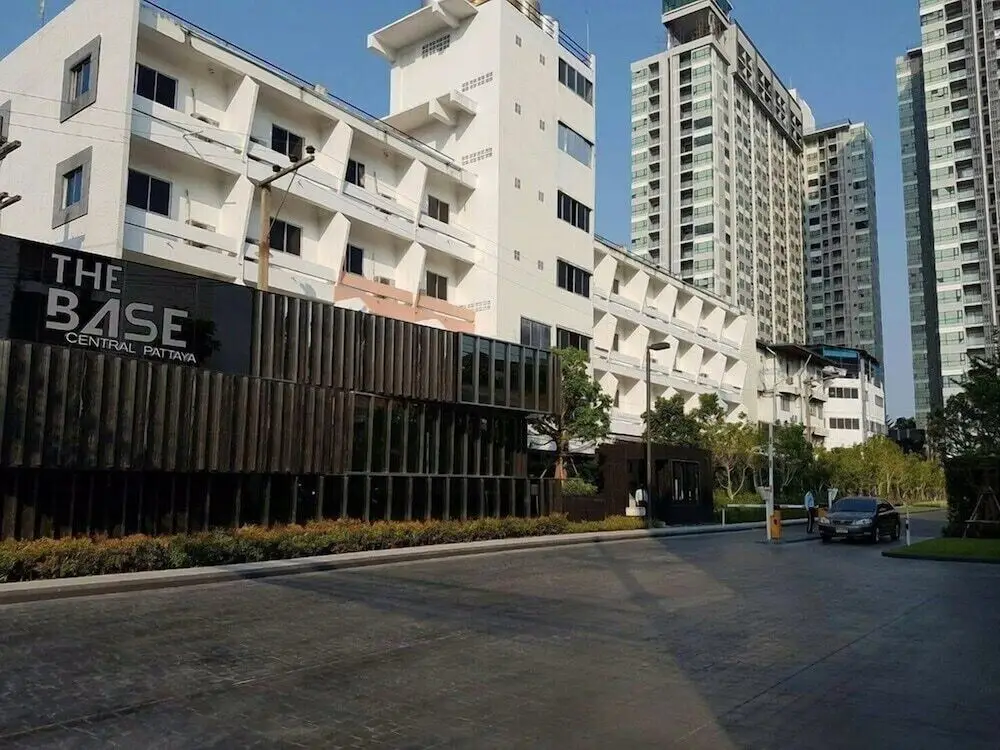 Паттайя: The base pattaya condo