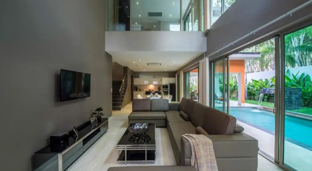Тхаланг: Tanode Villa
