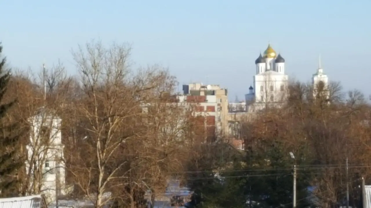 Псков: Апартаменты GrInn 15 на Коммунальной