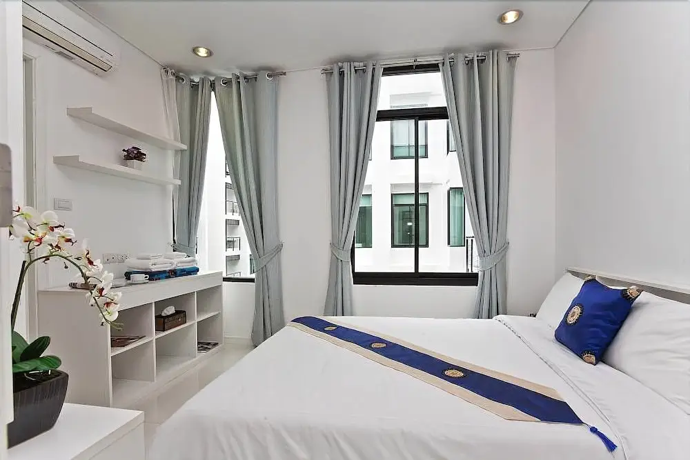 Кату: Kamala Suite Apartment B304