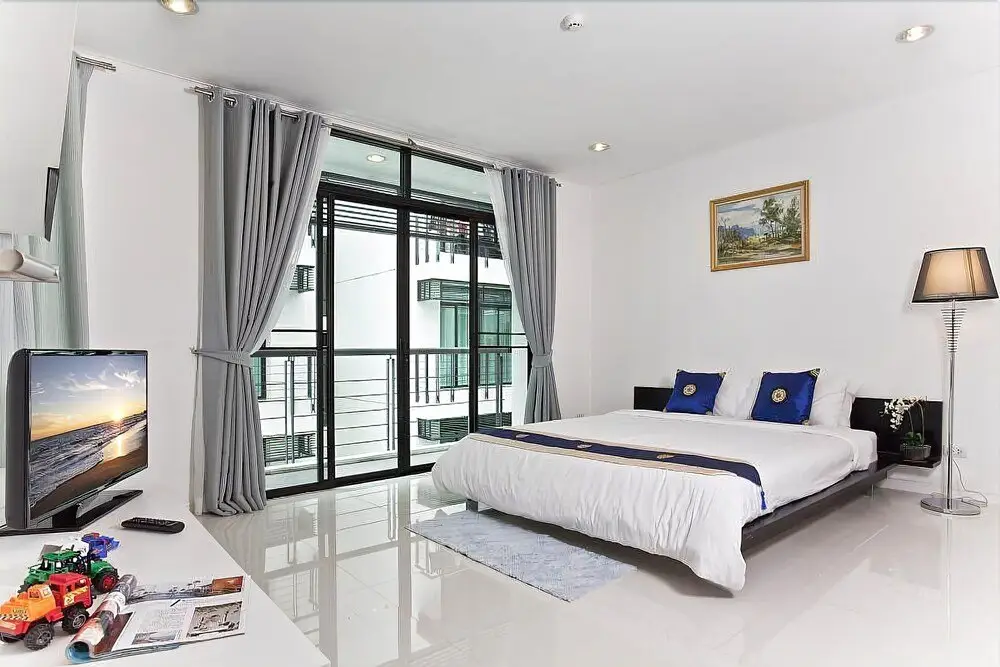 Кату: Kamala Suite Apartment B304