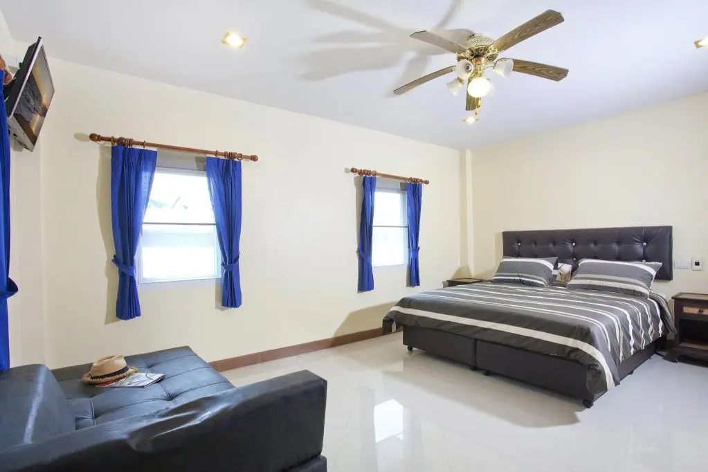 Паттайя: Villa Patiharn Khao Talo