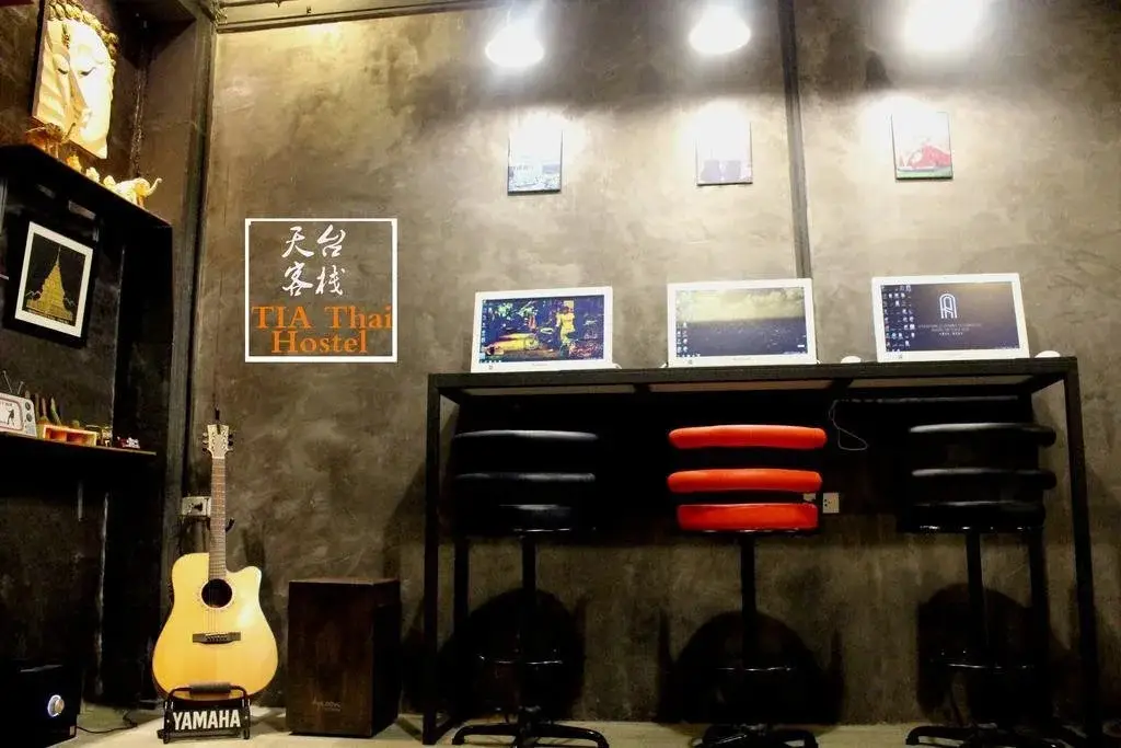 Бангкок: TIA Thai Hostel