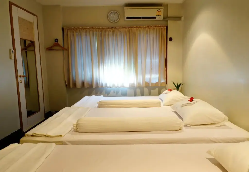 Бангкок: Saphan Krungthep Hostel & Spa