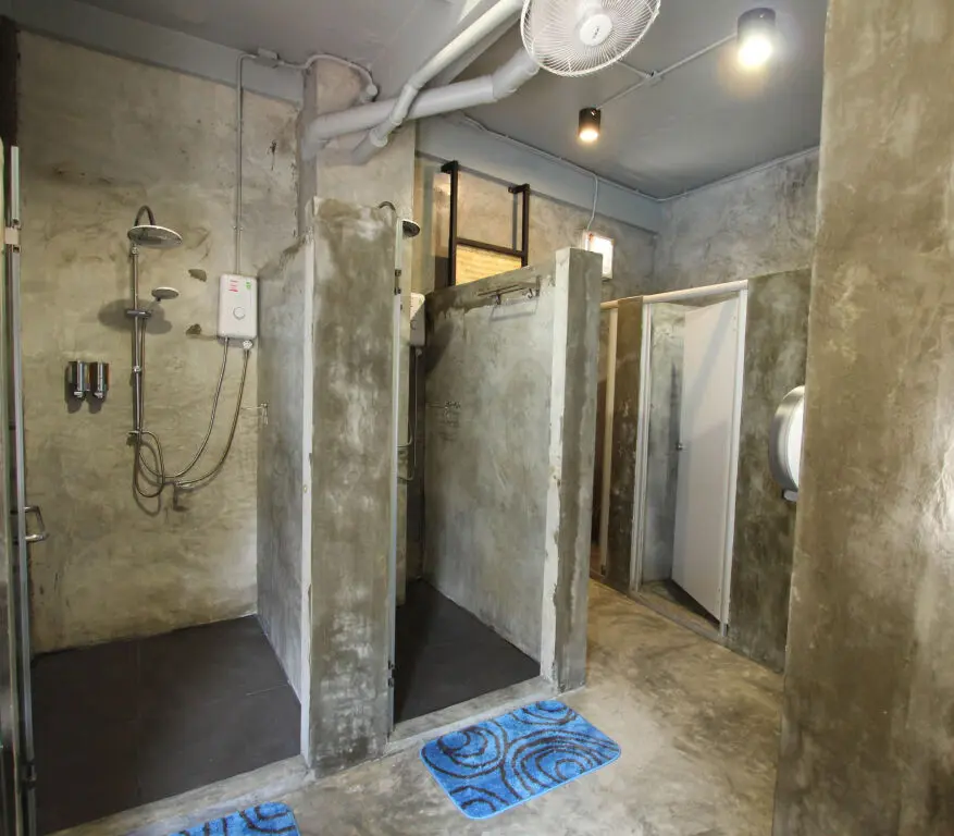 Бангкок: Thonglor Travellers Hostel & Cafe