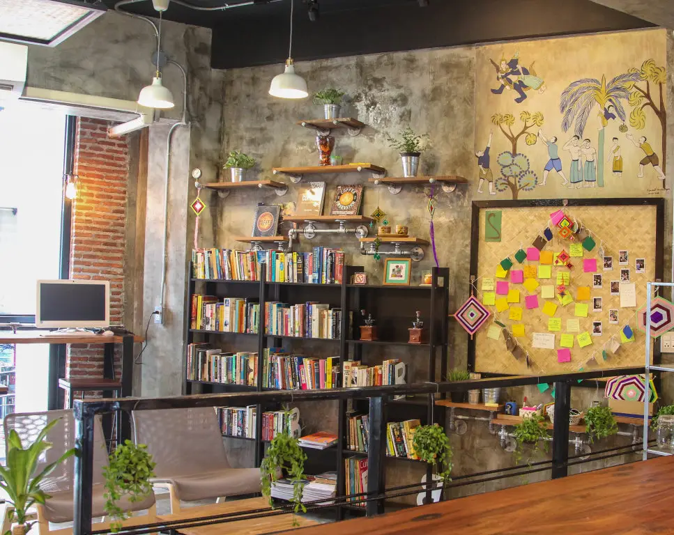 Бангкок: Thonglor Travellers Hostel & Cafe