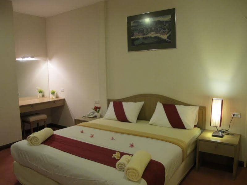 Пак-Чонг: The Maze Resort