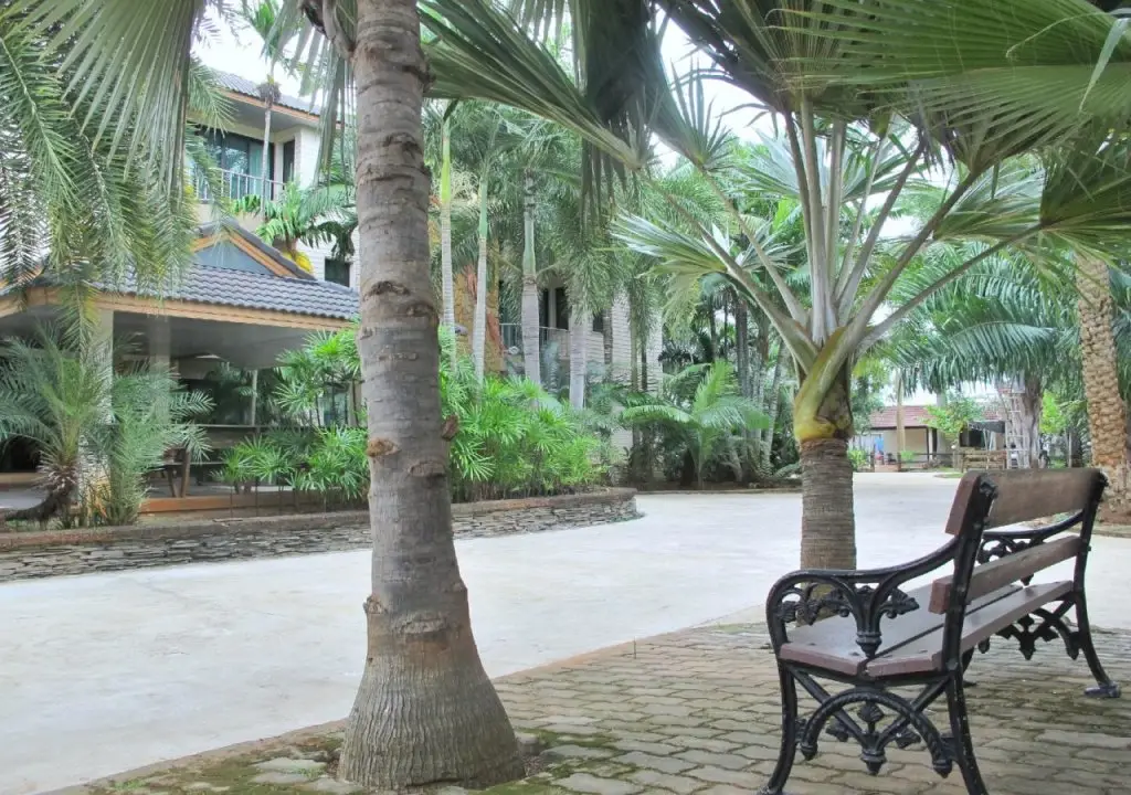 Пак-Чонг: Palm Suites Khao Yai