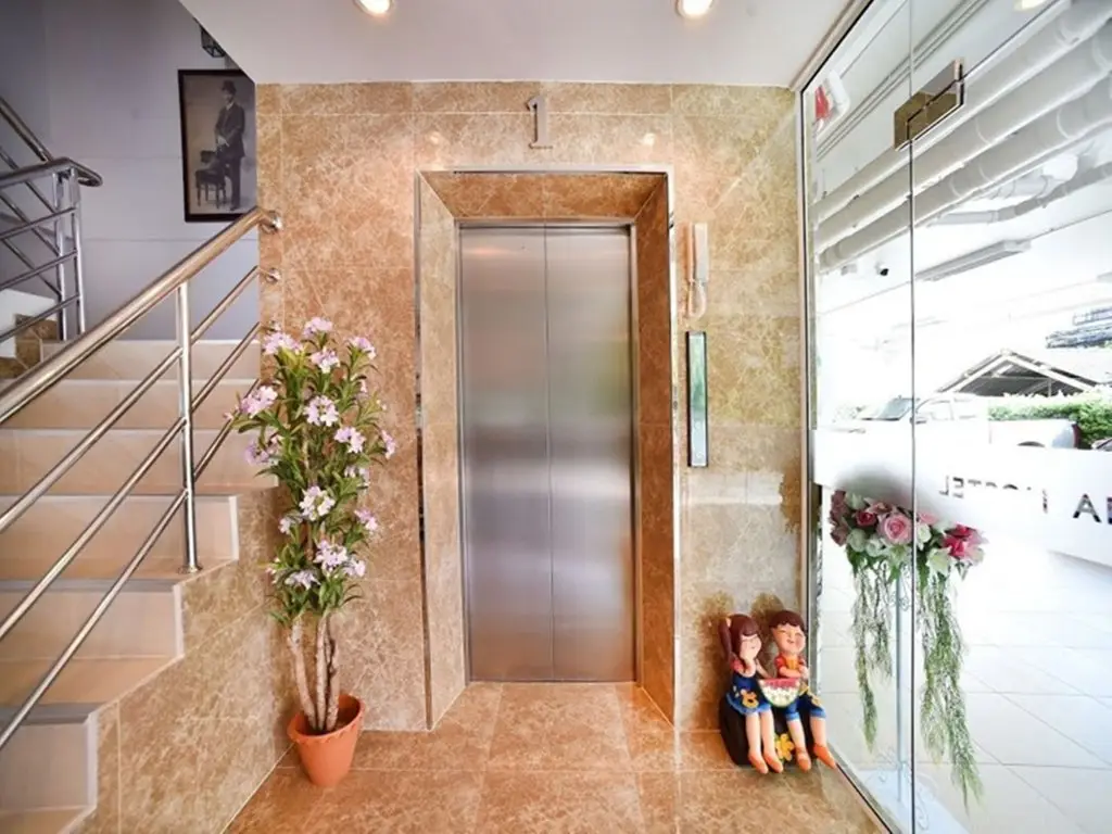 Бангкок: Parvena Hotel