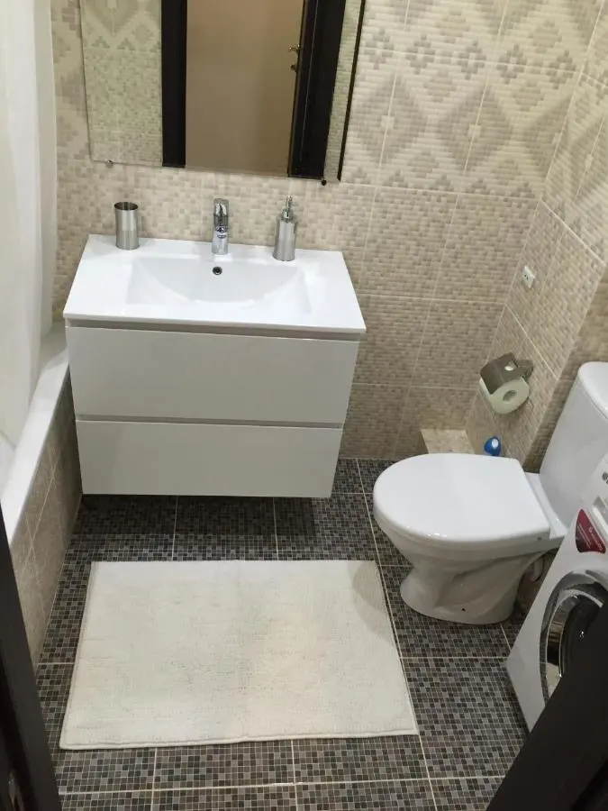 Псков: Apartment Inzhenernaya 108/62