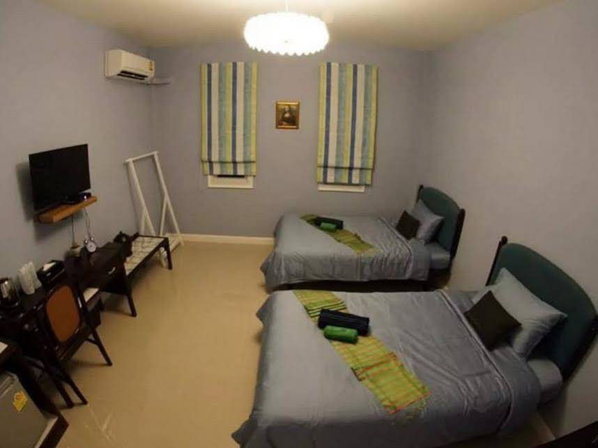 Хуахин: Pitbull Hotel