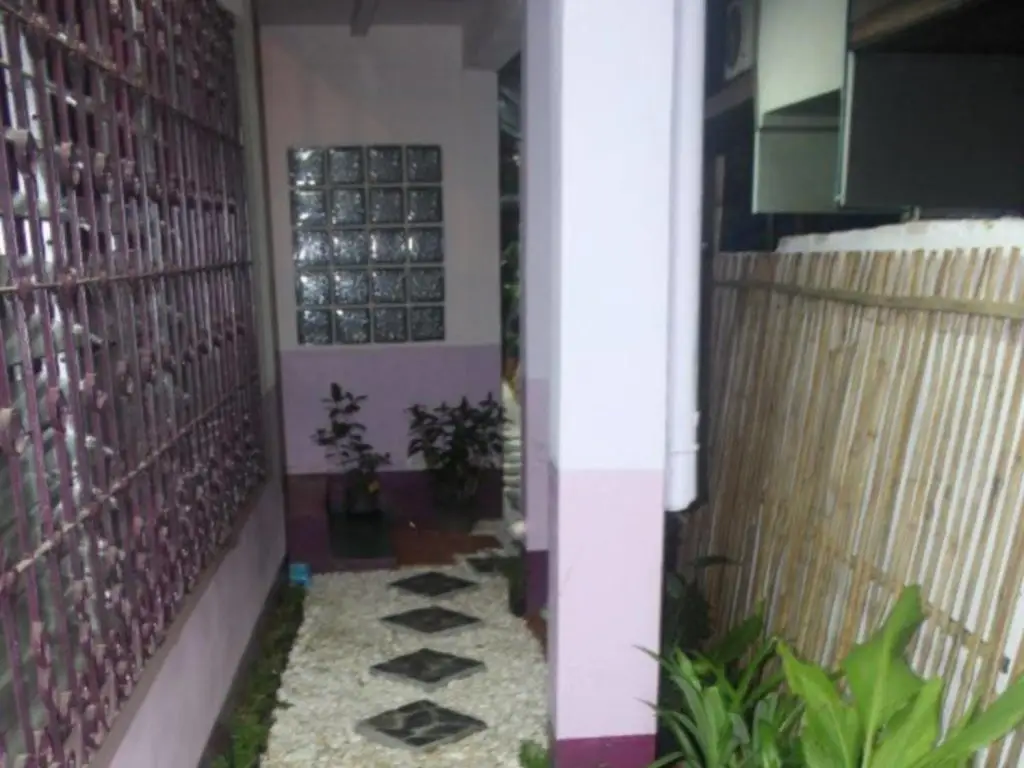Чиангмай: Kikies House
