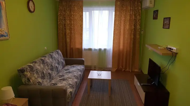 Псков: Apartment GrInn 45 on Kommunalnaya