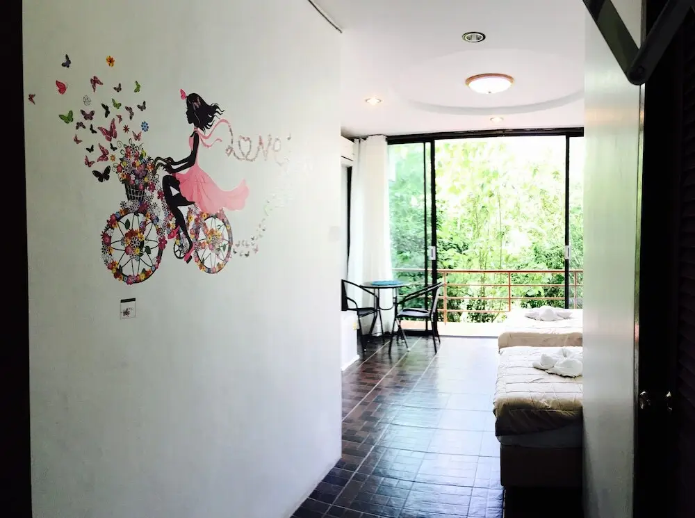 Ланта: Lanta Friendly House