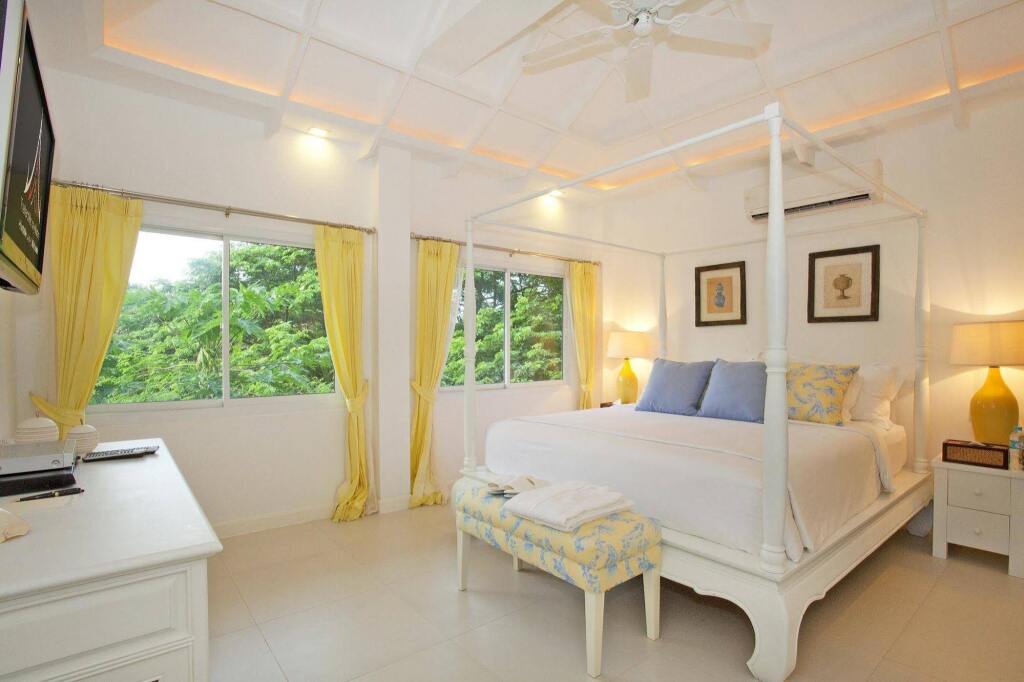 Банг-Саре: Buraran Suites