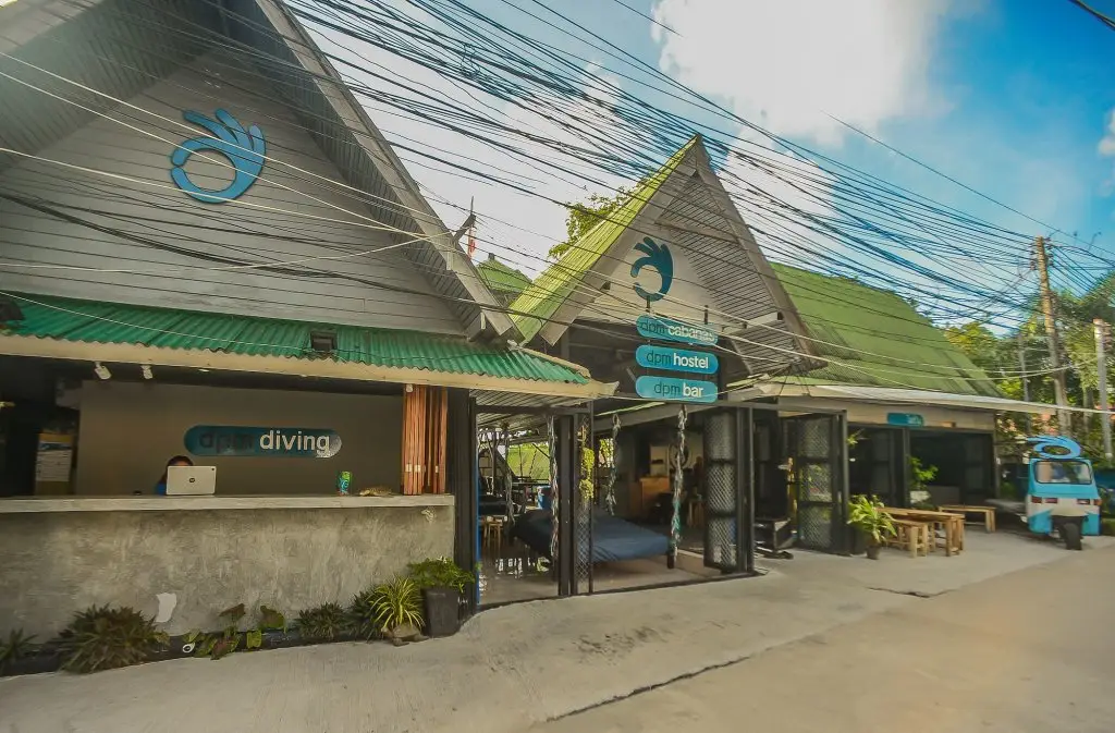 Мэй-Хаад-Бэй: Dpm Diving Hostel & Bar Koh Tao