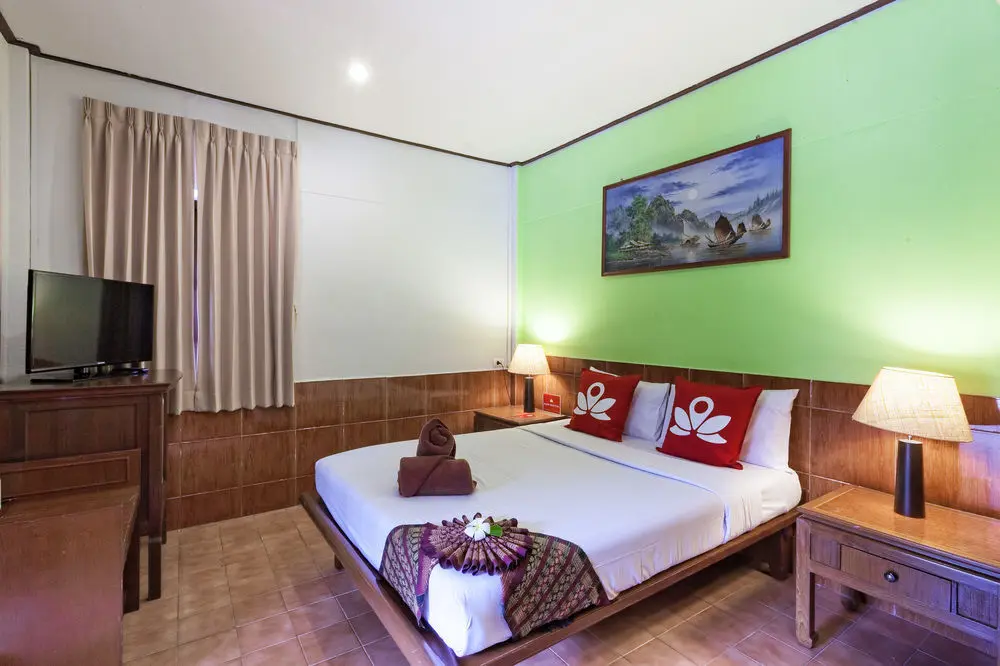 Кату: ZEN Premium Chaloemprakiat Patong