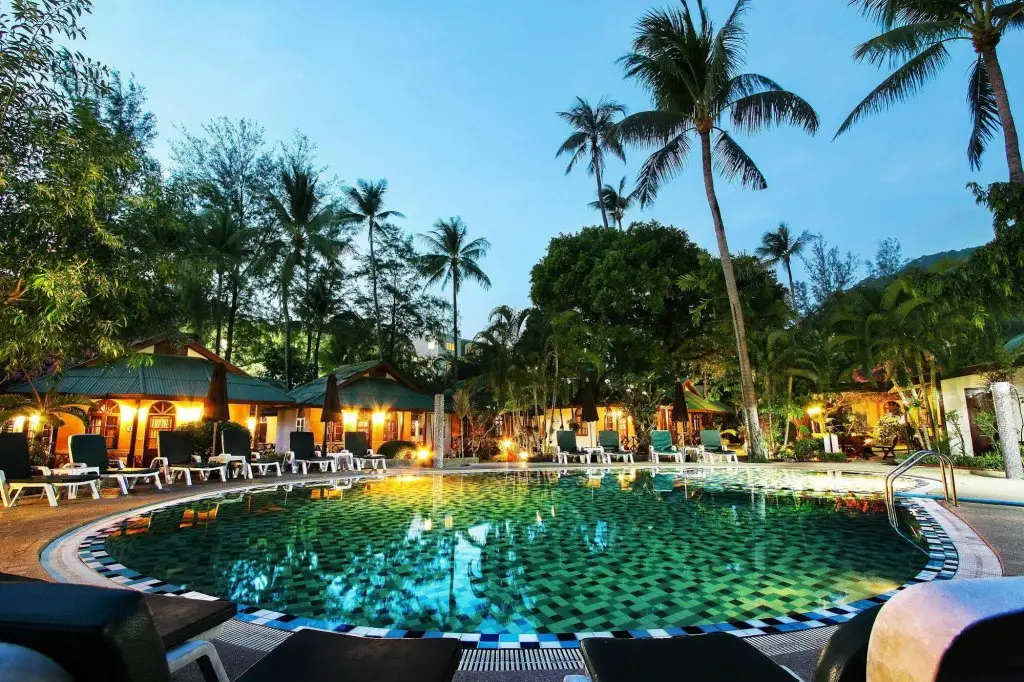 Кату: ZEN Premium Chaloemprakiat Patong