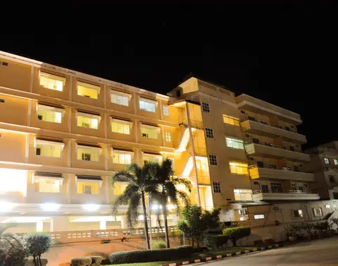 Submukdaphoomplace Hotel — фото 1