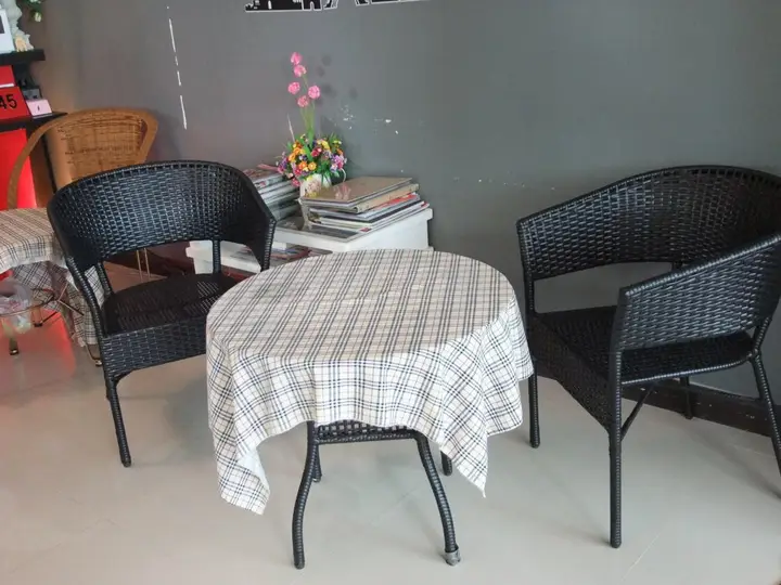 Кхлонг-Янг: The Seat Hostel