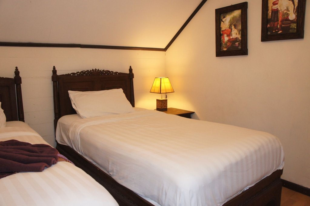 Кату: Phuket Home Stay