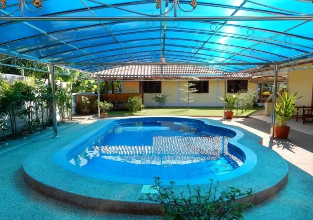 Исторический парк Kamphaeng Phet: Malee-Resort