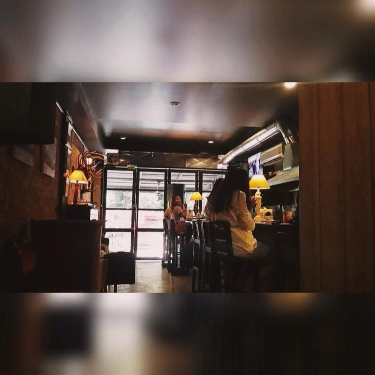 Чиангмай: Nimman Nest Hostel & Cafe