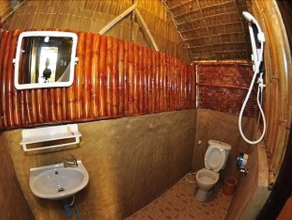Phutawan Bamboo Bungalow — фото 1