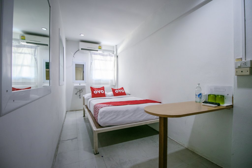 Бангкок: OYO 568 Art Hotel Hua Lamphong - Hostel
