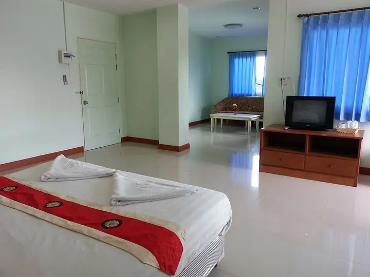 Сураттхани: See View Riverside Hotel