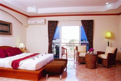 Паттайя: Paragon Place Serviced Apartments