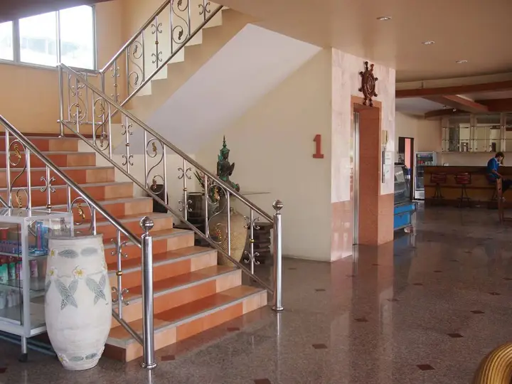 Паттайя: Navin Mansion 2
