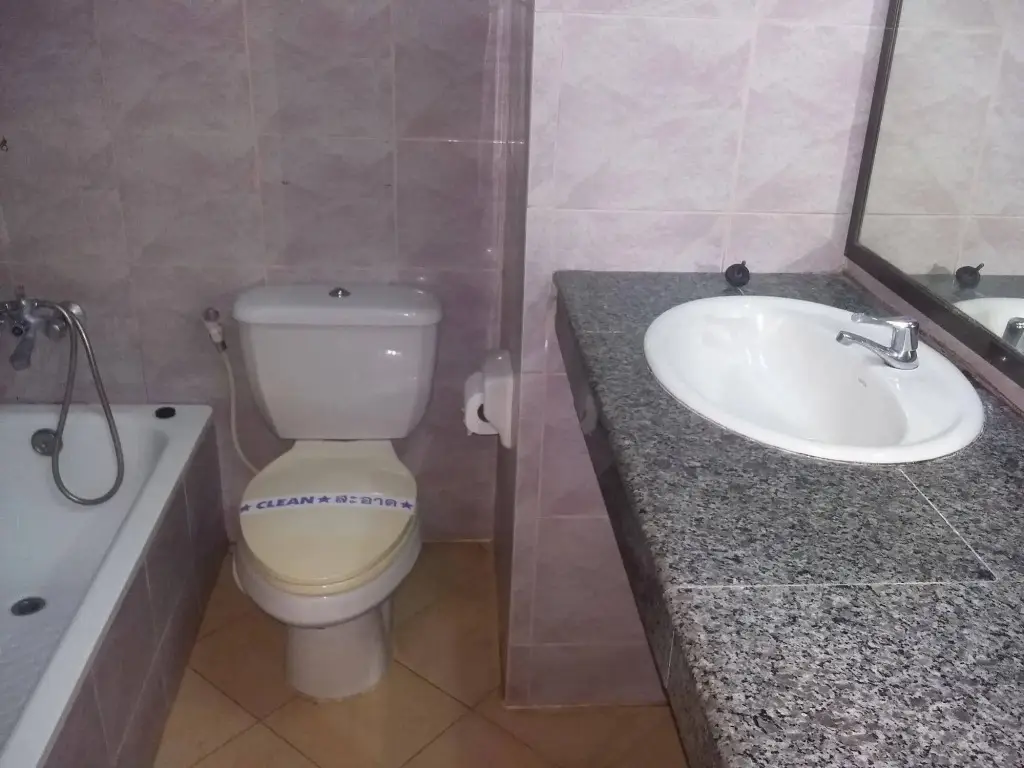 Бангкок: Donmuang Mansion