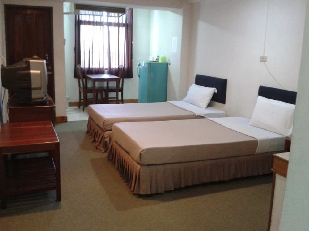 Бангкок: Donmuang Mansion